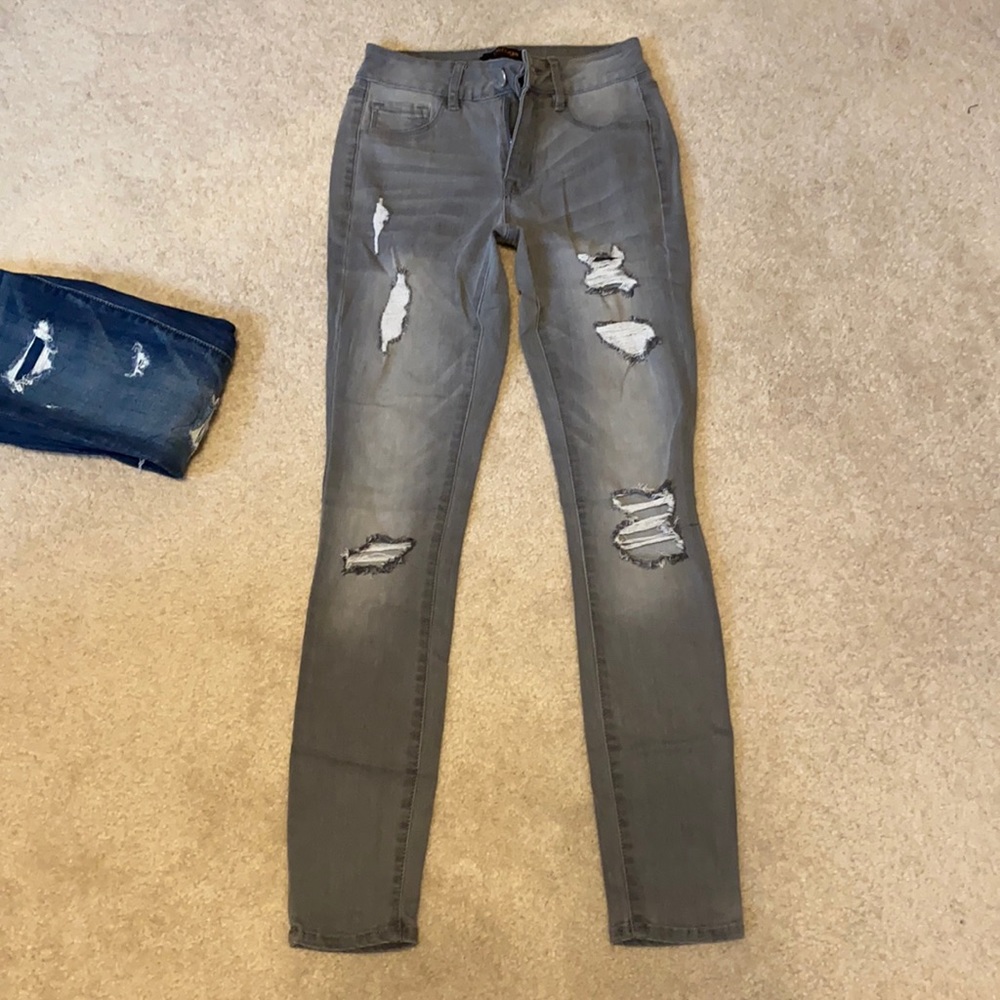 Grey ripped skinny jeans